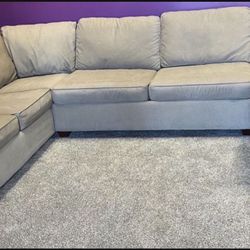 Sofa Sectional With Queen Sleeper 