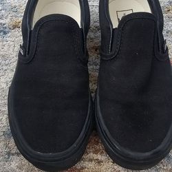 Vans: Black Slip On