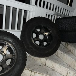 8 lug chevy fuel wheels Goodyear tires 