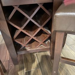 Round table and 4 chairs