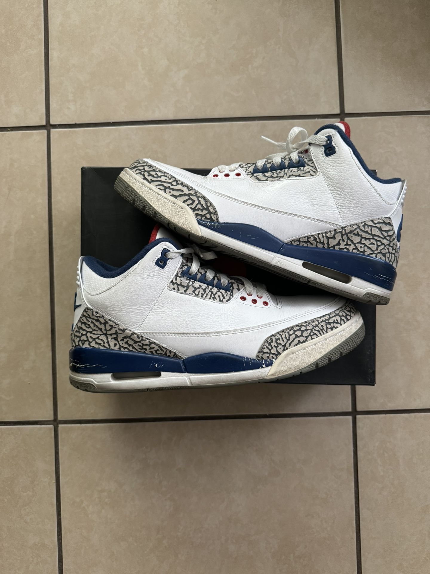 Jordan 3 True Blue