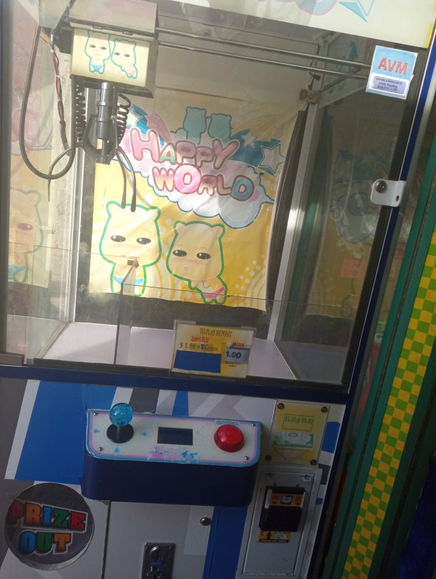 Happy World Claw Vending Machine