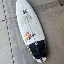 5’8 surfboard