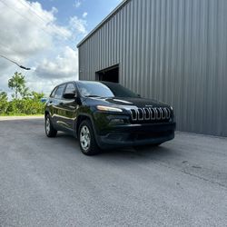 2015 JEEP CHEROKEE SPORT! CLEAN TITLE! NO ACCIDENTS! CLEAN IN & OUT