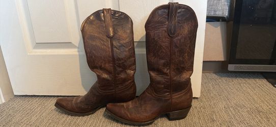 Cowboy Boots - Women’s 9 1/2