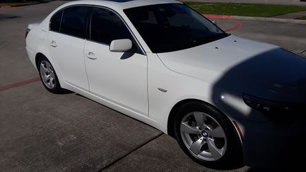 BMW 528I