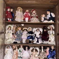 Genuine Porcelain Doll Set