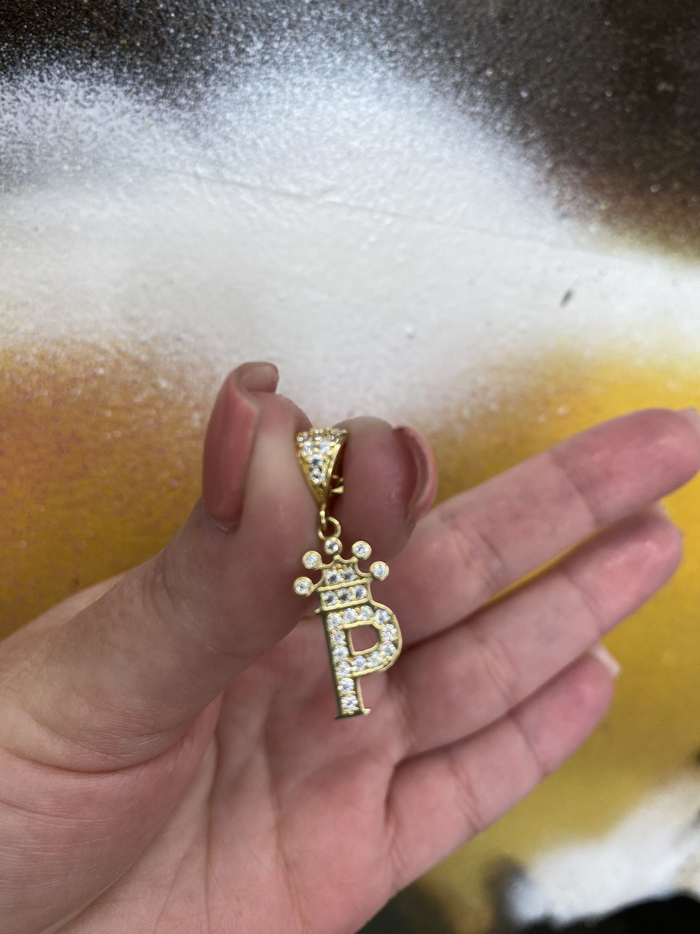 14k INITIAL LETTER P CHARM
