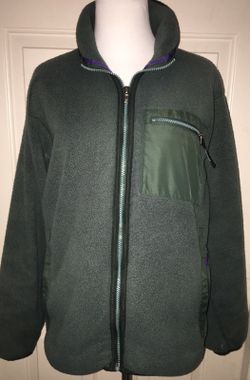 L women's size small Patagonia fleece jacket
