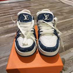 Louis Vuitton 