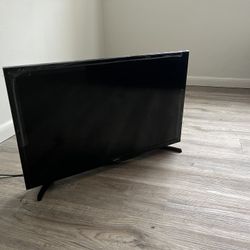 Brand New Smart Tv Most Pick Up Today $100