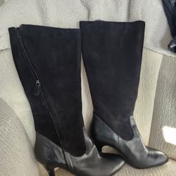 Woman's Black Suede Boots 8.5