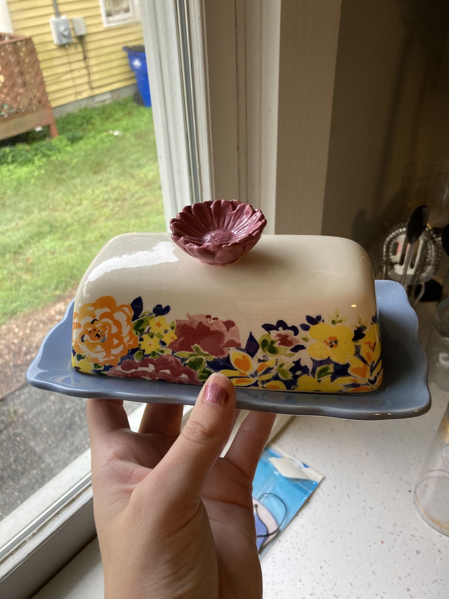 Butter dish