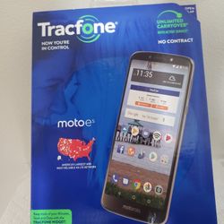 Motorola Moto E5 4G LTE Smartphone (Tracfone)