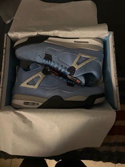 UNC Jordan 4 Size 12