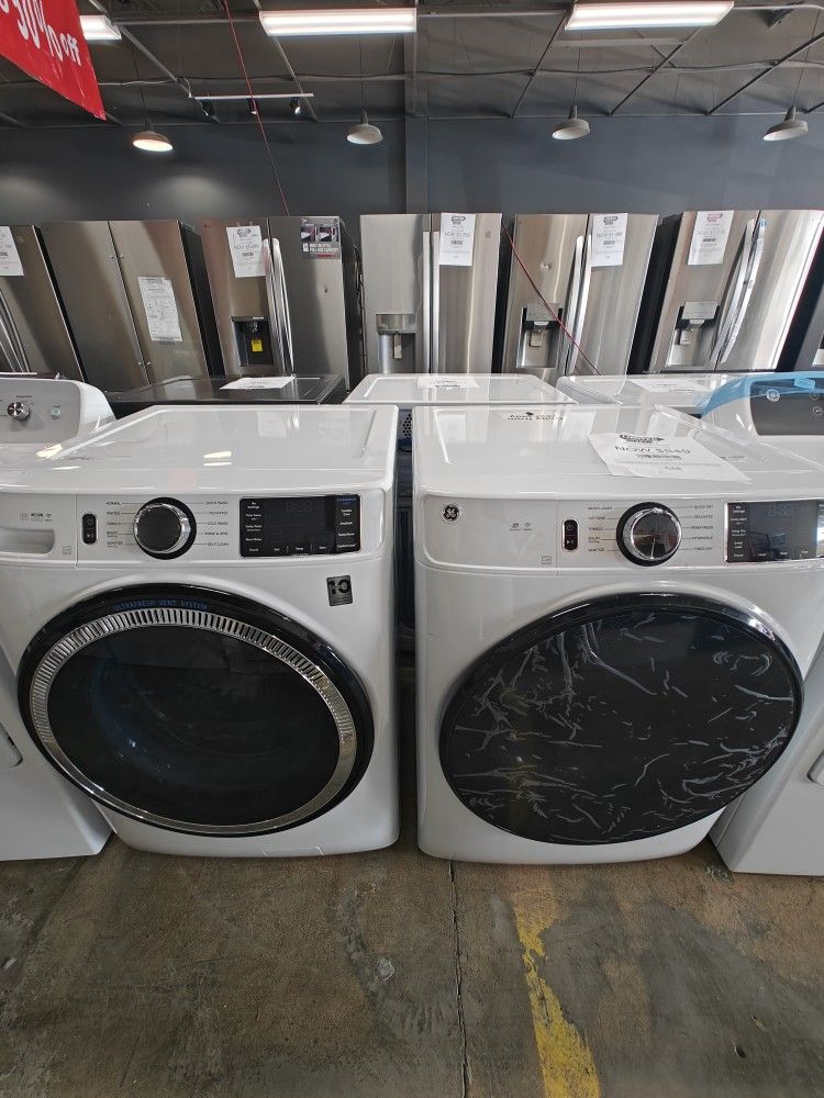 GE front load washer and dryer set