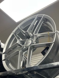 Custom 18x8.5 inch 5x114.3 rims for Hyundai Sonata & Kia K5 ​Vehicle Fitment: Because your daily commuter deserves better than cheap plastic hubcaps o