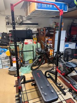 Weight Rack w/ Pull up Bar, Safety Guards + Bench