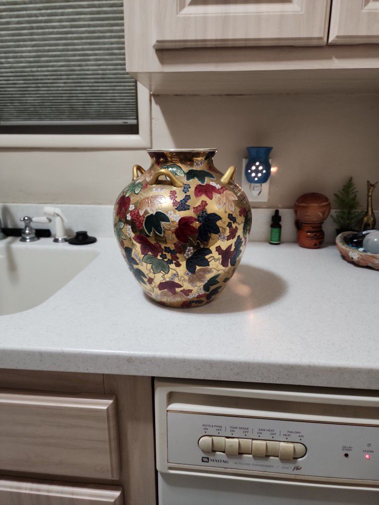 Some Kinda Ese Vase Jar