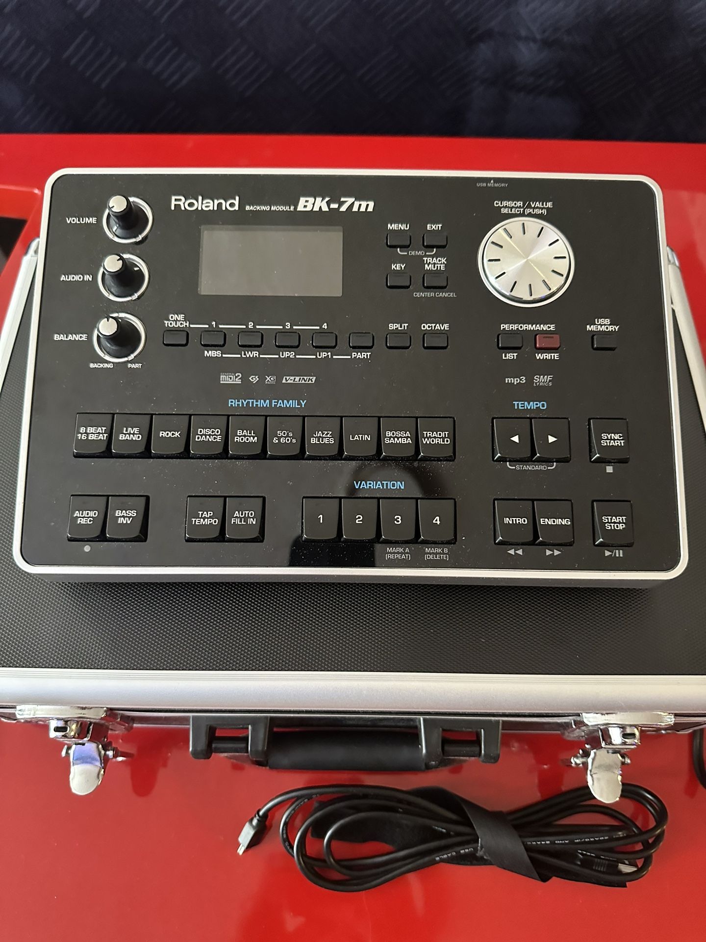 Roland BK-7M Backing Module Like New