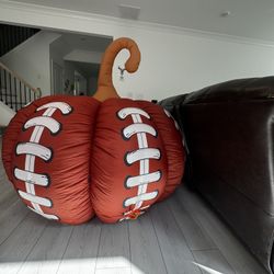 Around 5ft Thanksgiving Inflatable Pumpkin Outdoor Decorations Football Inflatables Pumpkins Built-in 4 LED Lights Fall Giant Blow up Pumpkin for Hall