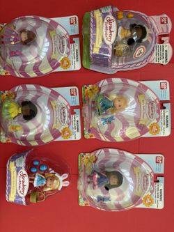 2004 Bandai Collectible Strawberry Shortcake Berry Pretty Dresses Dolls Target Exclusive