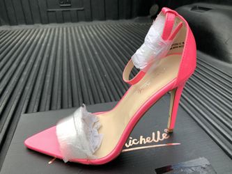 New Women's Shoe Size 7