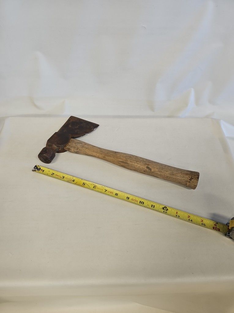 Craftsman Carpenters Hatchet I-8196