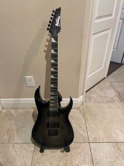 Ibanez Gio – Matte Black Electric Guitar