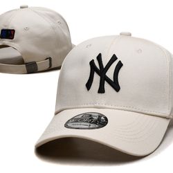 New York Yankees Cream Black New Era 9FORTY Adjustable Hat