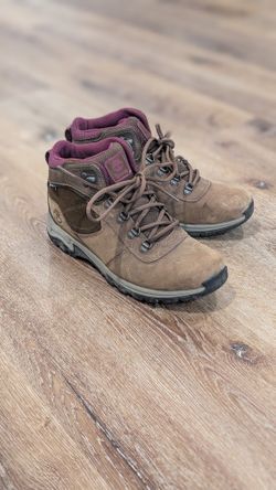 Timberland Women's Waterproof Mid Hiker size 8