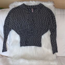 Scott  Long Sleeves  Top Size Small/medium