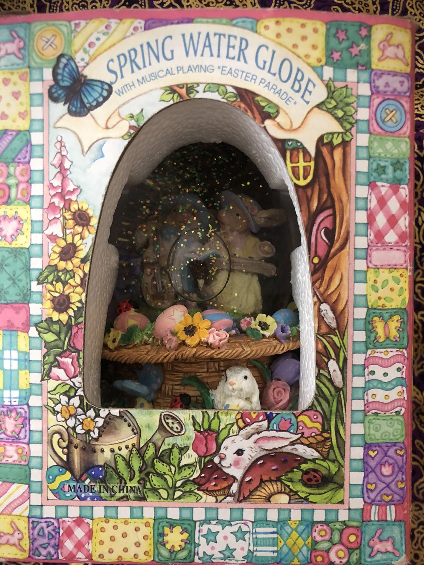 Musical Spring Water Globe ‘Easter Parade’