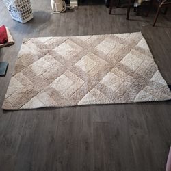 Area rug