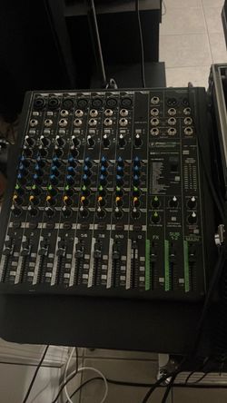Mackie ProFX12 Audio Mixer