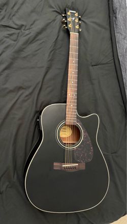 Acoustic Yamaha Guitar