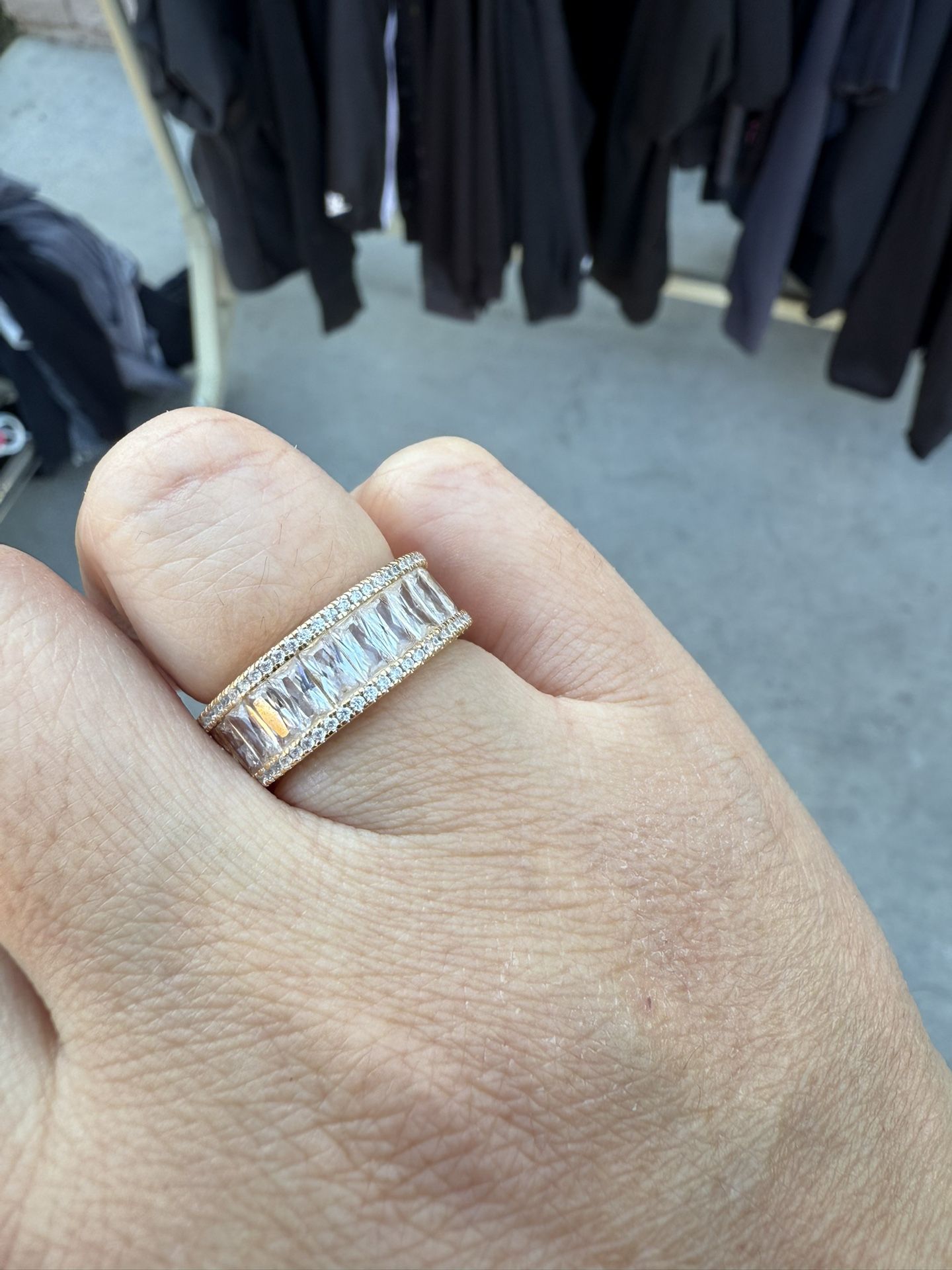 New woman ring size 7.5(No tarnish)