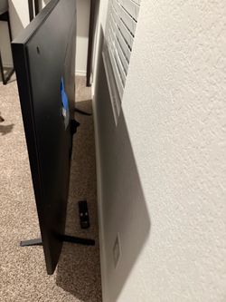 70 in LG UHD UA77  4K