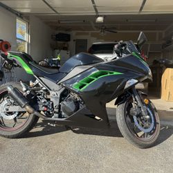 2014 Kawasaki Ninja 300