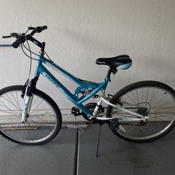 Huffy 26” Trail Runner  Ladies, teal and white