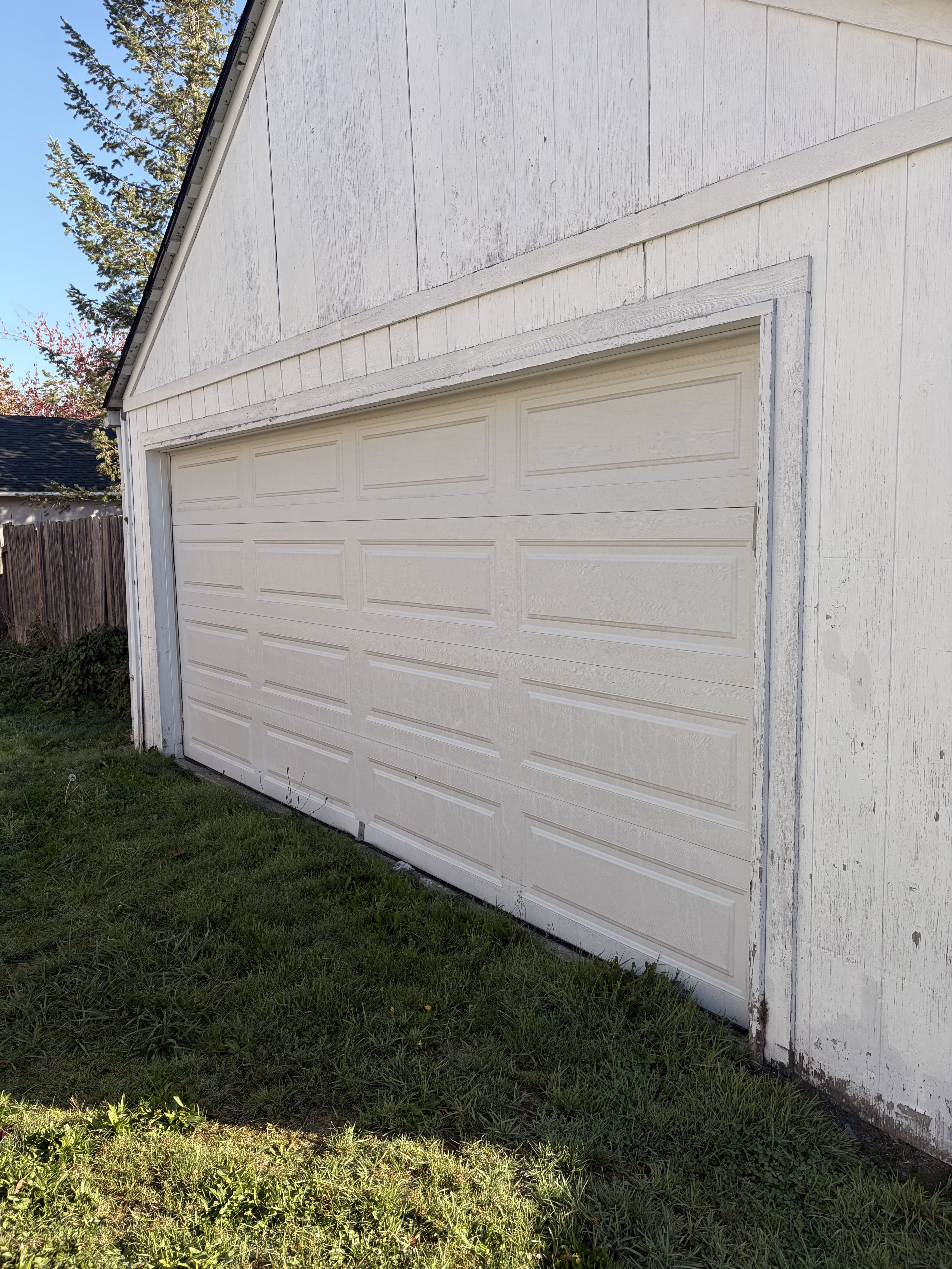 Free - 2 Car Garage Door - Liftmaster for Sale in Snoqualmie, WA - OfferUp