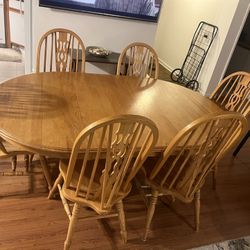 Dining table solid wood 6 chairs - extended 72x50x29in 