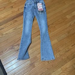 New Women’s Jeans