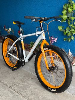 26” Giant momentum mountain Bike