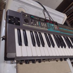 Korg Poly-800 Synthesizer, 1986