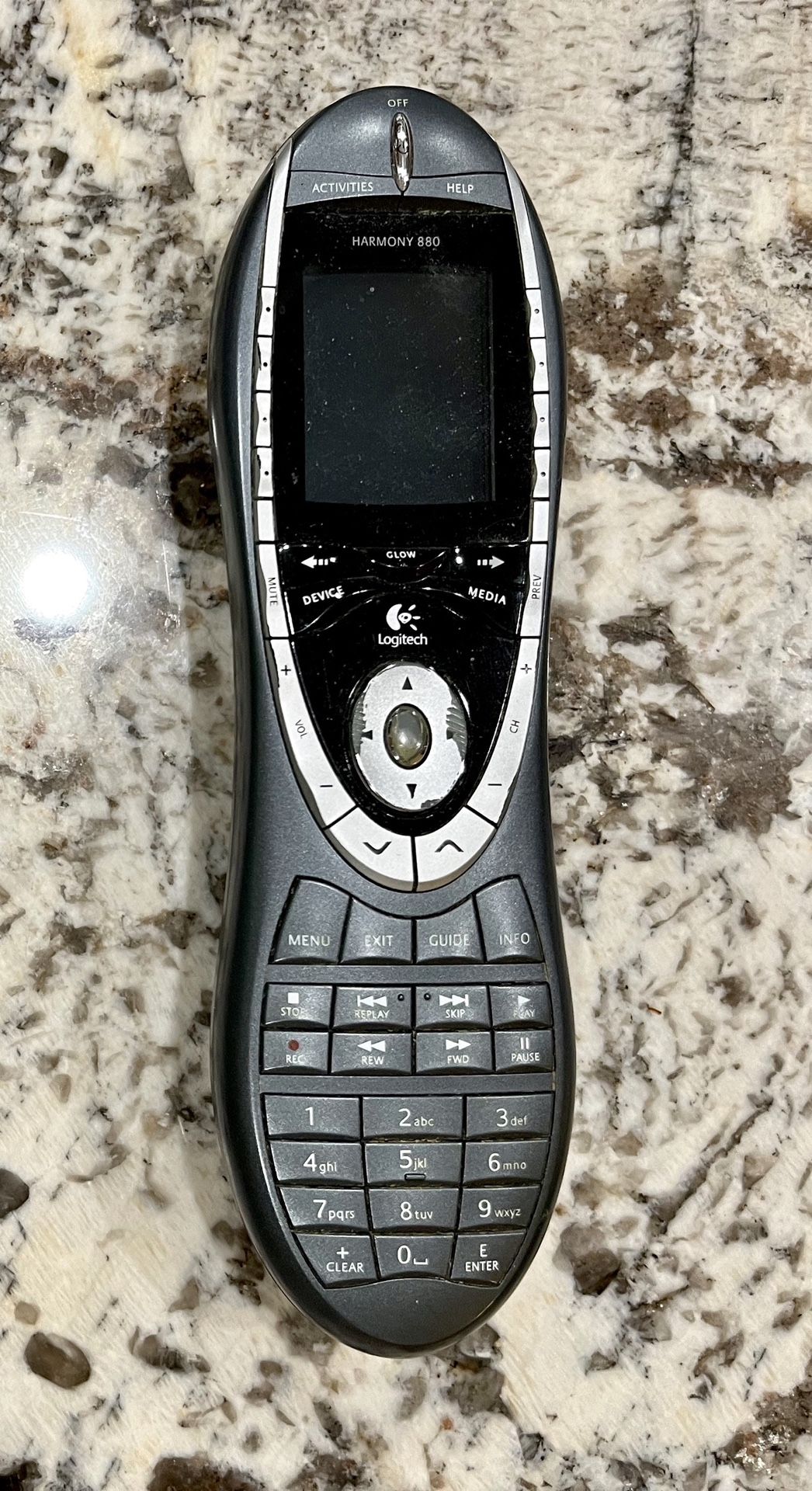 Logitech Harmony 880 Advanced Universal Remote Control