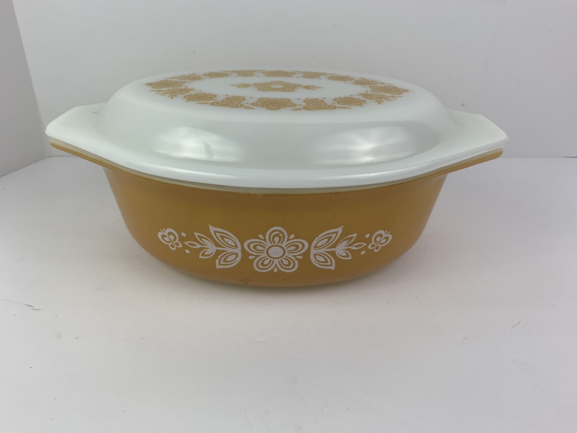 Vintage Pyrex Butterfly Gold 1 1/2 Qt 043 Oval Casserole Dish With Lid