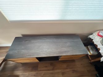 Tv stand
