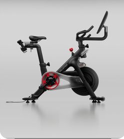 Peloton bike works perfectly