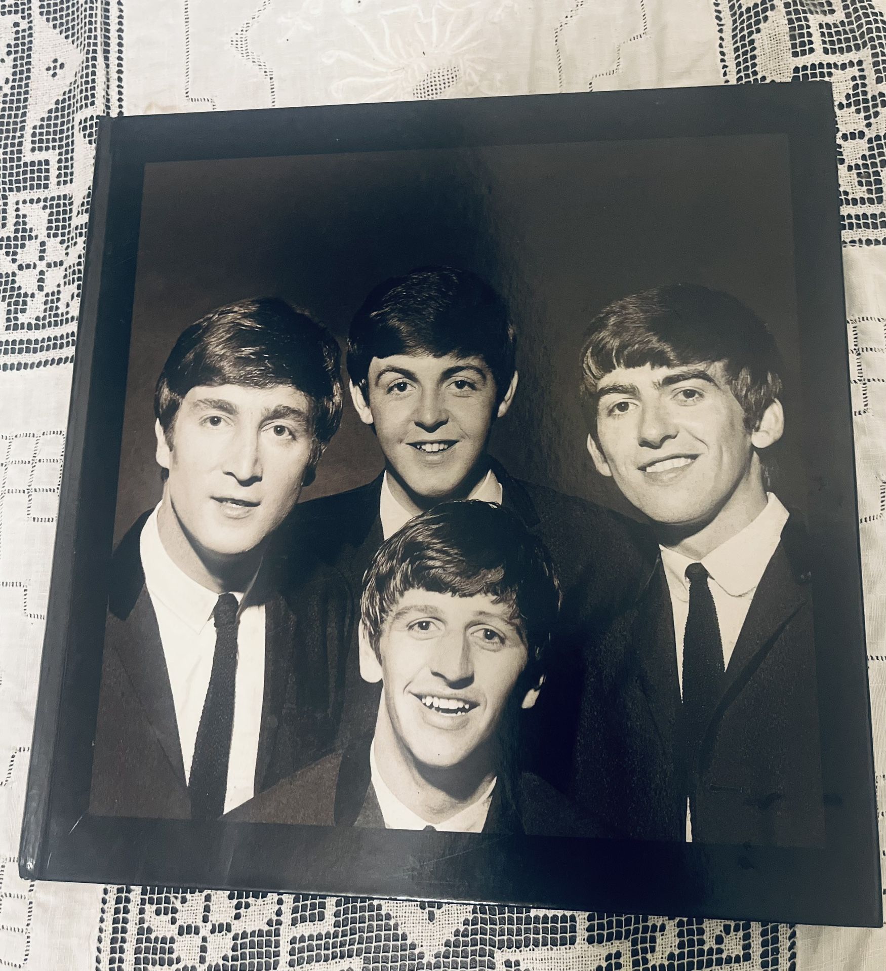 The book “Image of the Beatles”